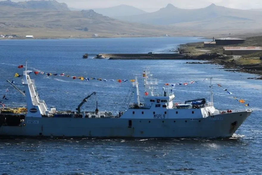 Malvinas y los recursos pesqueros, nuevamente en el centro de una disputa. Malvinas y los recursos pesqueros, nuevamente en el centro de una disputa.