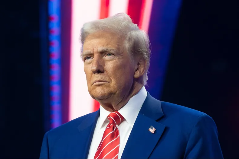 Donald Trump durante un discurso tras el operativo en Venezuela