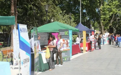 Se presenta la Oferta Educativa 2026 en plaza San Martín