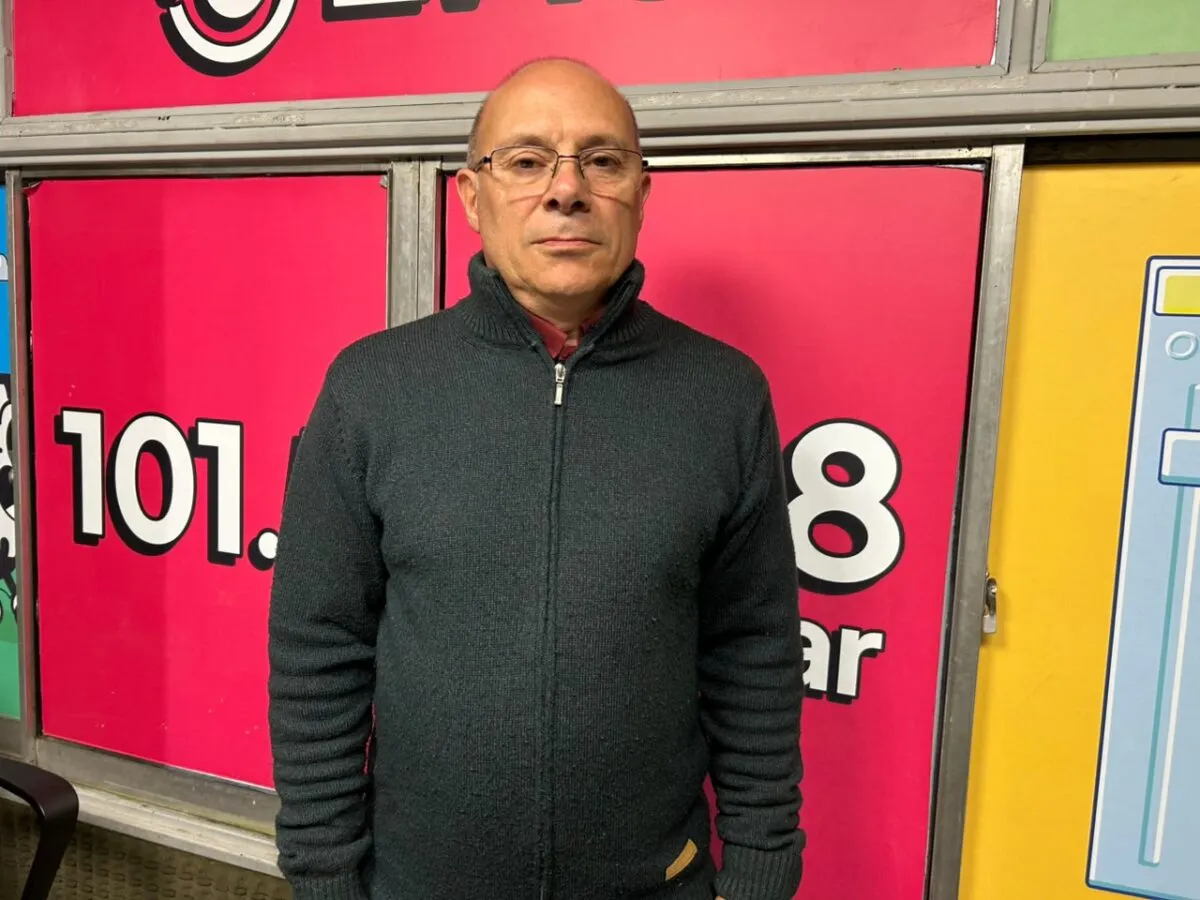 Fabián Talío brindó recomendaciones para prevenir fraudes digitales en una entrevista con LV18.