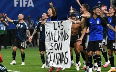 El Gobierno británico reaccionó con dureza por la bandera de Malvinas de la Selección