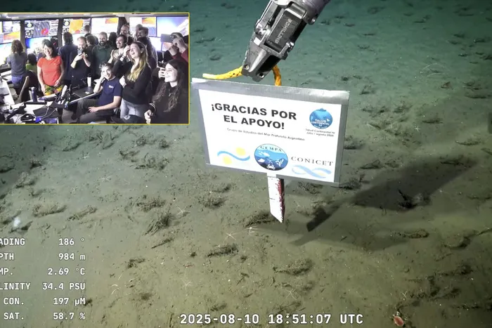 fin-stream-del-conicet-cartel-imagen-na Finalizó el stream del Conicet que se hizo viral