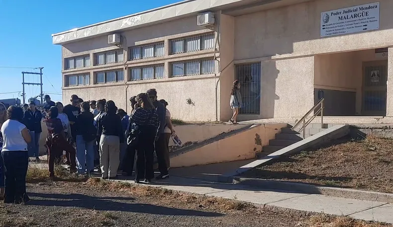 La familia de Emma continúa reclamando justicia en Malargüe.