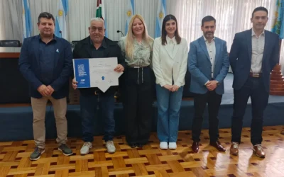 FM Brisas 99.7 fue reconocida y su director habló de la crisis que atraviesan las radios locales