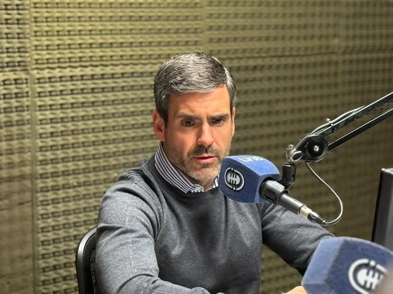 Francisco Perdigués durante la entrevista en LV18.
