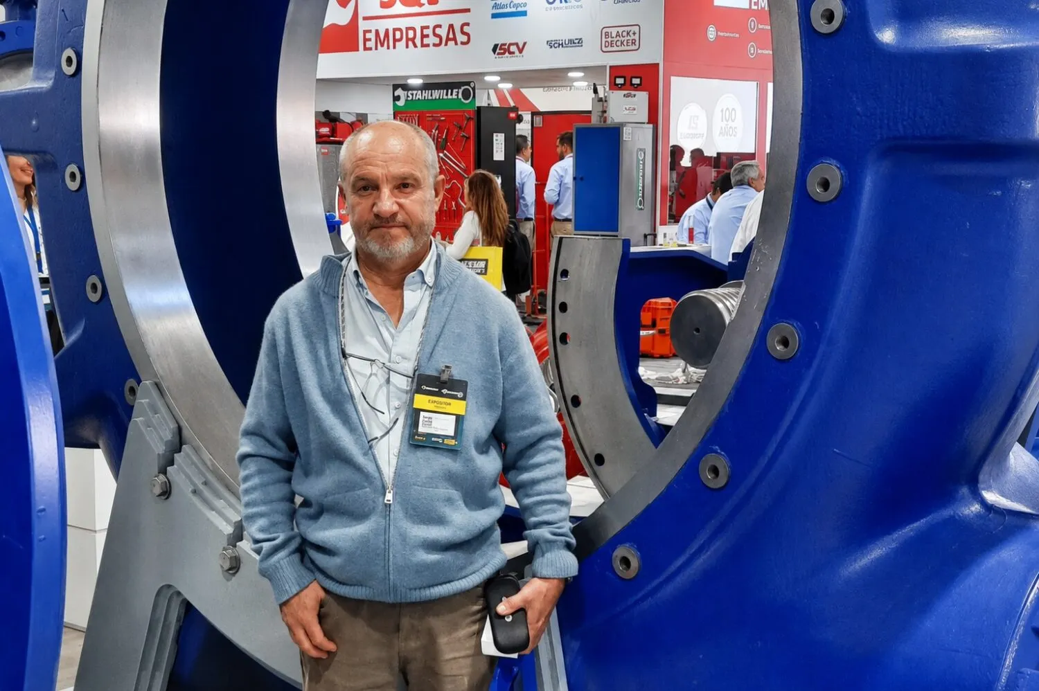 Bravo aseguró que seis de cada diez máquinas de la industria permanecen paradas.