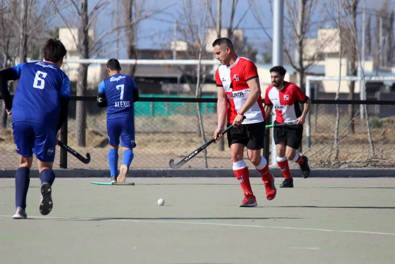 San Rafael, capital del hockey social: más de 40 equipos y cientos de jugadores