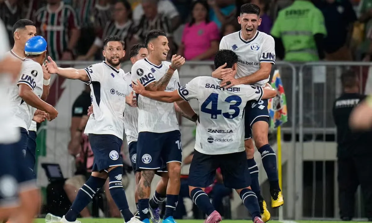 Los goles de «La Lepra» fueron convertidos por Fabrizio Sartori y Álex Arce