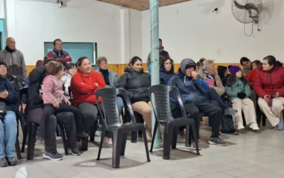 Comenzaron las capacitaciones de huerta con entrega de semillas en los distritos