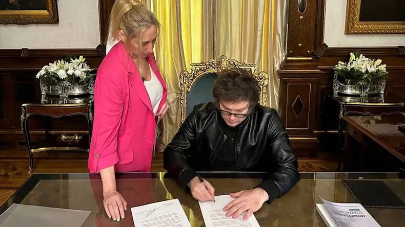 El Gobierno oficializó cambios en la Ley de Ministerios y reordenó el organigrama nacional