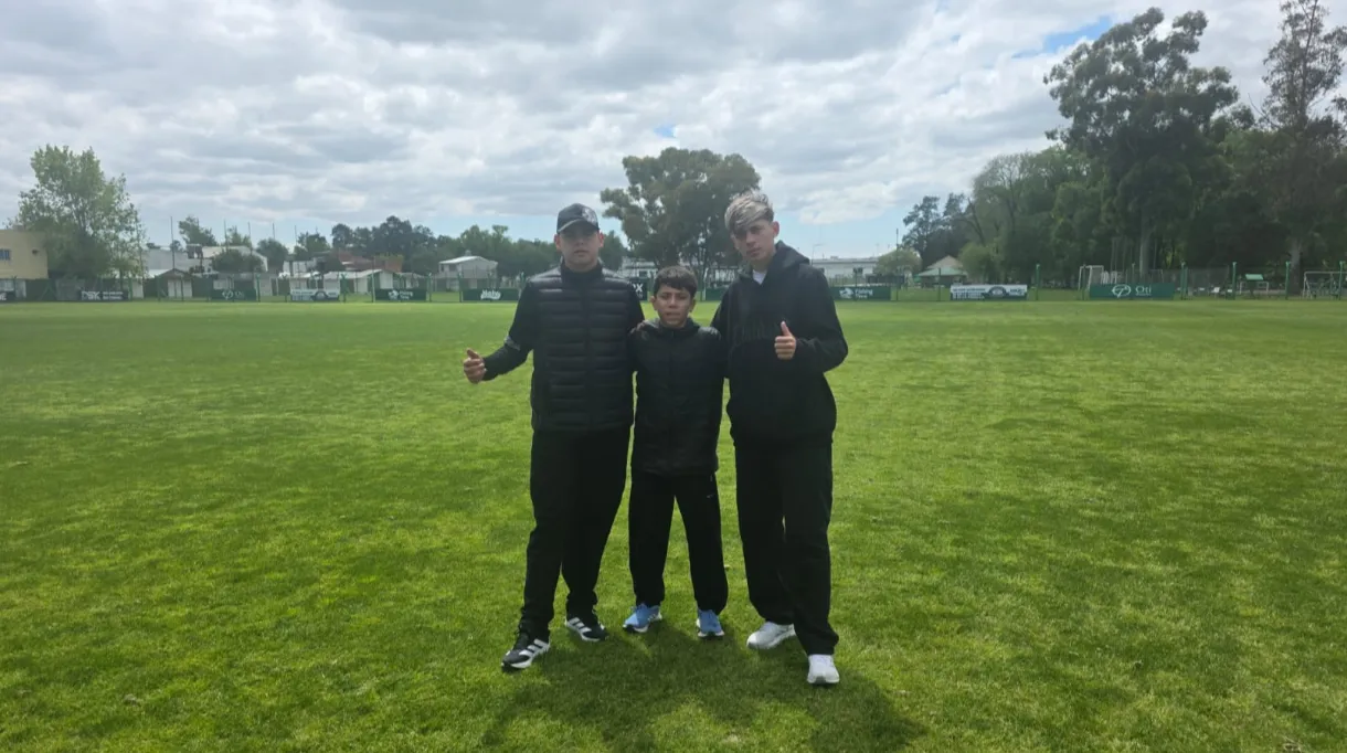 La experiencia en Banfield representa una nueva oportunidad para que los jóvenes futbolistas de San Rafael continúen su formación. La experiencia en Banfield representa una nueva oportunidad para que los jóvenes futbolistas de San Rafael continúen su formación.
