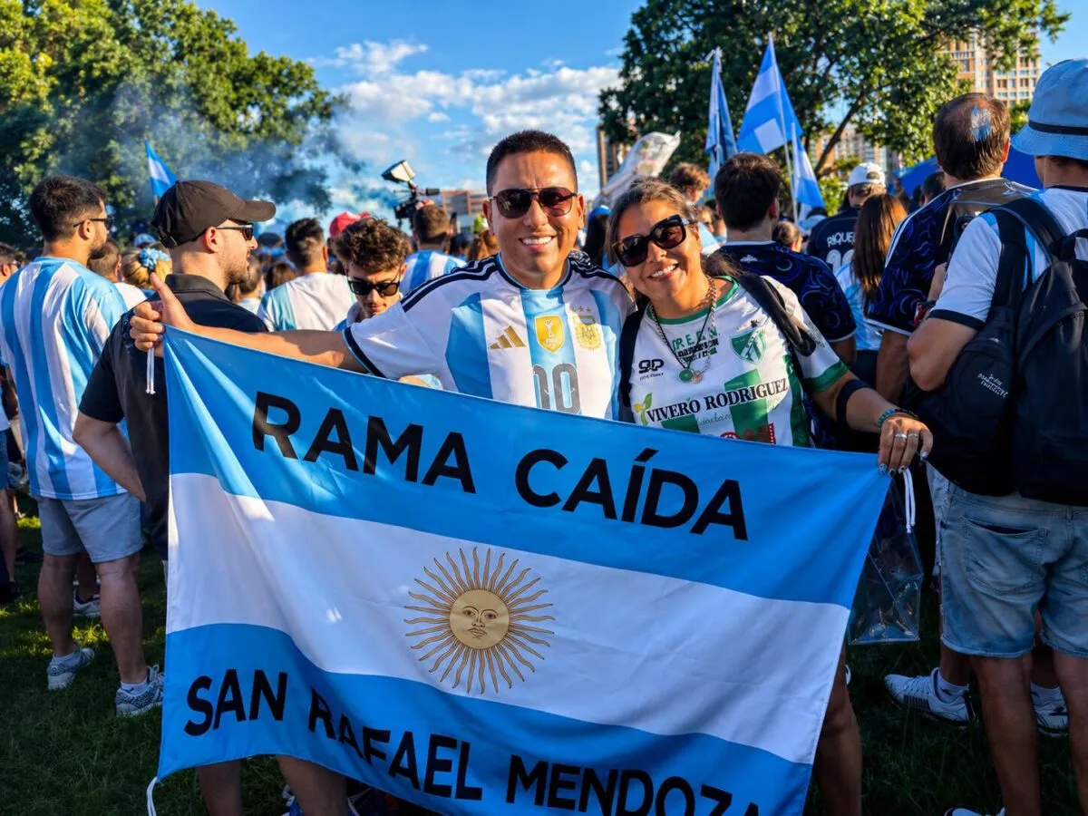 Julia Borja junto a su marido, viviendo el Mundial 2026 desde Texas Julia Borja junto a su marido, viviendo el Mundial 2026 desde Texas