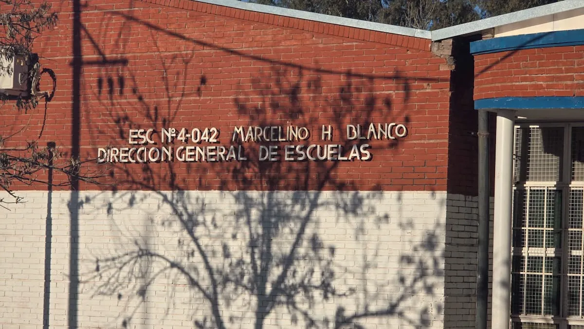 Fachada de la escuela Marcelino Blanco, escenario del episodio ocurrido en septiembre. Fachada de la escuela Marcelino Blanco, escenario del episodio ocurrido en septiembre.