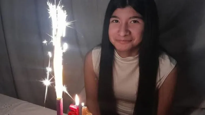 Luciana Aylén Barrios desapareció tras salir de su colegio en Colonia Caroya. Luciana Aylén Barrios desapareció tras salir de su colegio en Colonia Caroya.