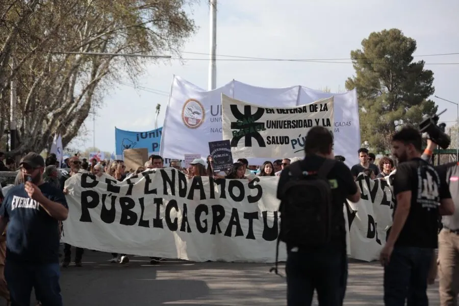 Graves incidentes en San Rafael durante la marcha en defensa de la universidad pública