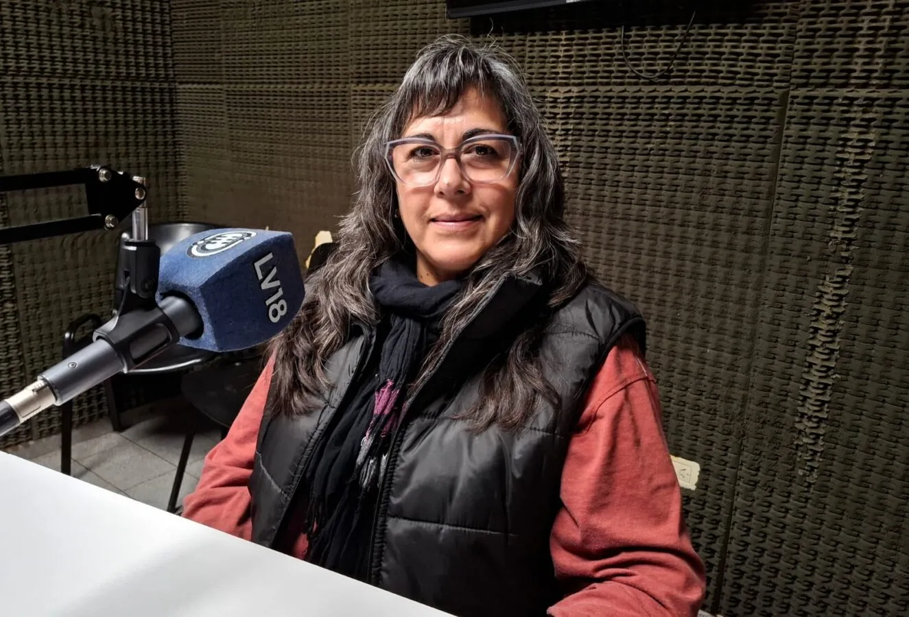 Mariela Langa, directora de Desarrollo Social de San Rafael, advirtió sobre el aumento de la demanda de asistencia y señaló que cada vez más familias trabajadoras y adultos mayores requieren acompañamiento para afrontar la crisis económica. Mariela Langa, directora de Desarrollo Social de San Rafael, advirtió sobre el aumento de la demanda de asistencia y señaló que cada vez más familias trabajadoras y adultos mayores requieren acompañamiento para afrontar la crisis económica.
