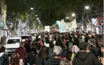 Represión y detenciones: al menos 8 arrestados en Mendoza durante protesta por la Ley de Glaciares