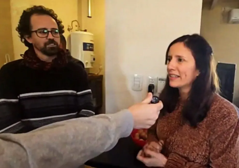 Miguel Olivares y Andrea Rodríguez fueron los primeros vecinos en recibir el gas natural en San Rafael. Miguel Olivares y Andrea Rodríguez fueron los primeros vecinos en recibir el gas natural en San Rafael.