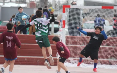 El Poli 2 reunió a decenas de chicos en un encuentro de mini handball