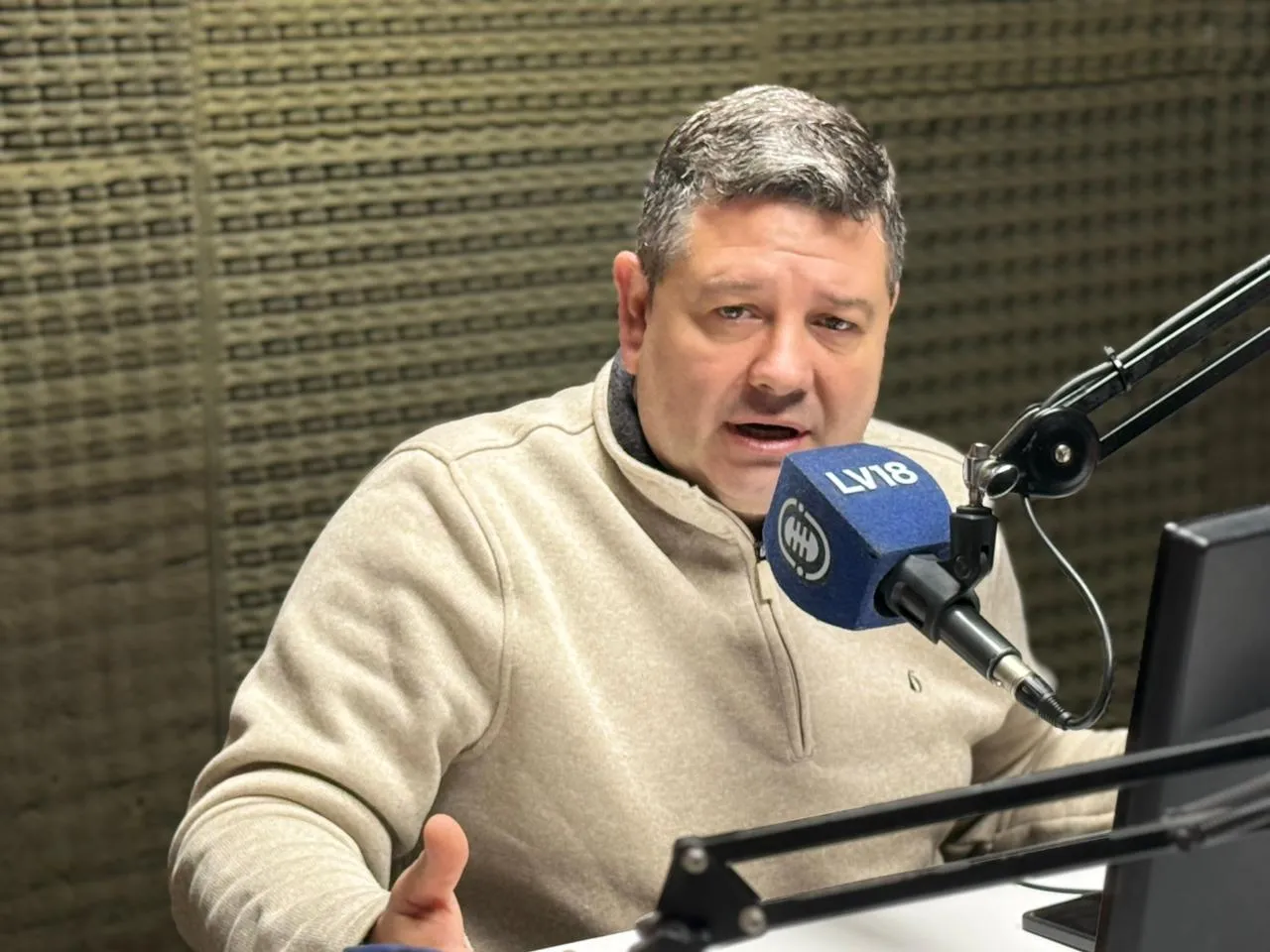 El concejal Néstor Ojeda advirtió sobre el impacto de los recortes en la educación técnica y reclamó mayores inversiones para garantizar la formación de oficios y el desarrollo productivo de Mendoza. El concejal Néstor Ojeda advirtió sobre el impacto de los recortes en la educación técnica y reclamó mayores inversiones para garantizar la formación de oficios y el desarrollo productivo de Mendoza.