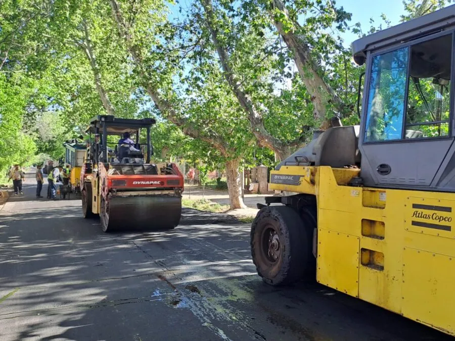 Plan de asfalto en Pueblo Diamante
