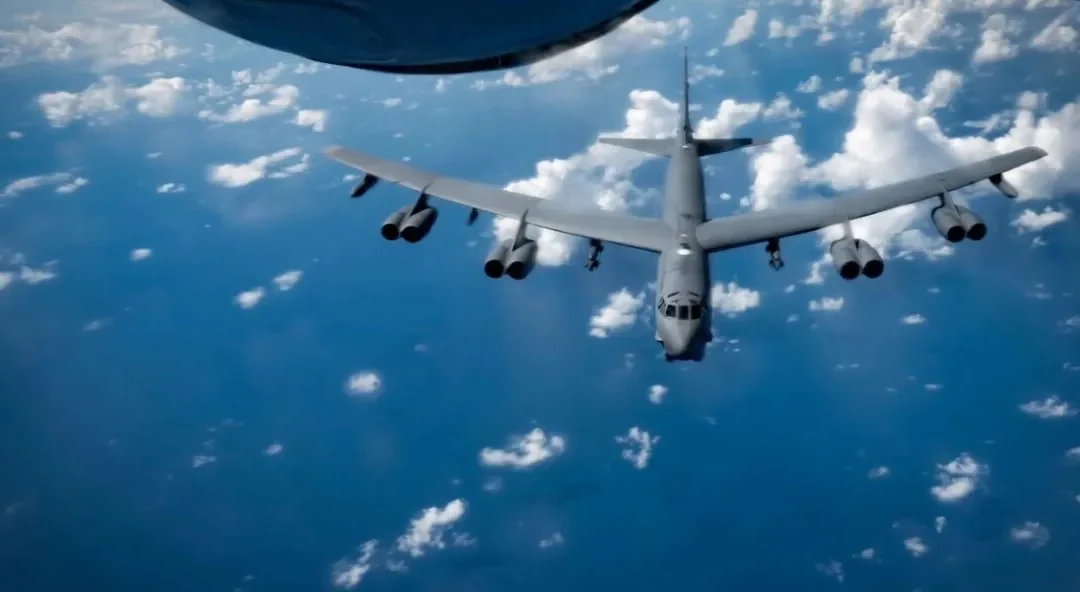 Ofensiva militar de Estados Unidos: ataques, drones y silencio oficial en Venezuela