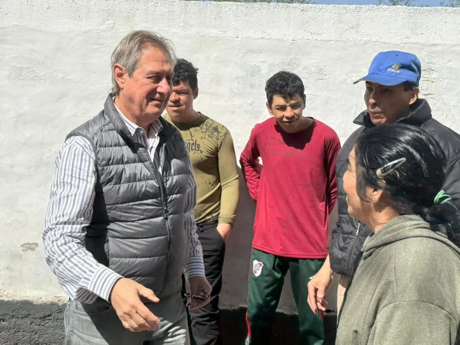 Omar Félix en los festejos en Punta del Agua por su 105 aniversario.