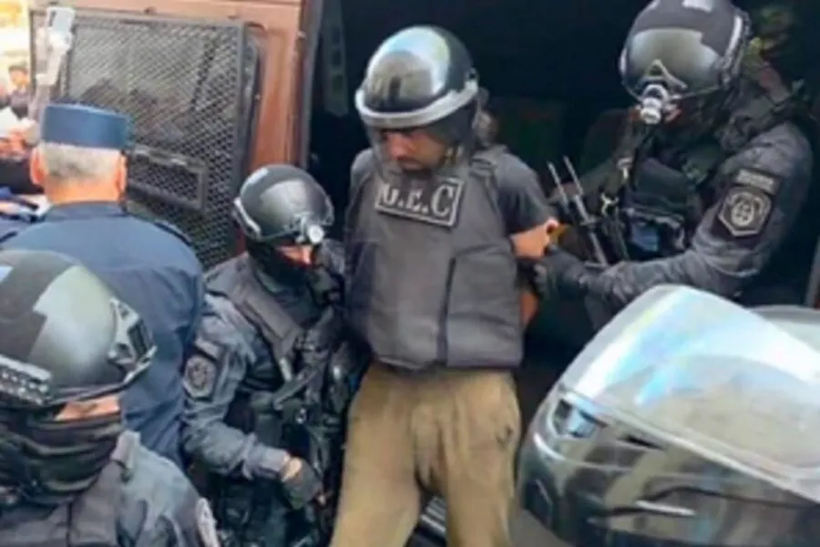 Pablo Laurta fue trasladado a Córdoba con un fuerte operativo de seguridad. Pablo Laurta fue trasladado a Córdoba con un fuerte operativo de seguridad.