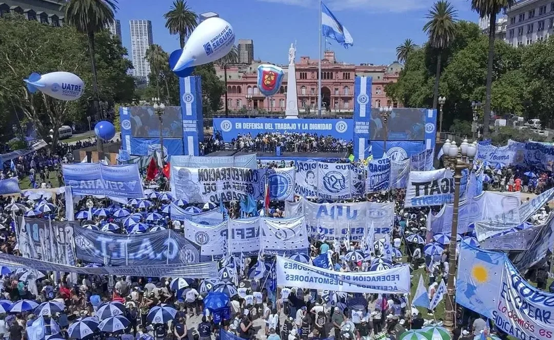 La CGT judicializa la Reforma laboral y convoca a una marcha a Plaza Lavalle