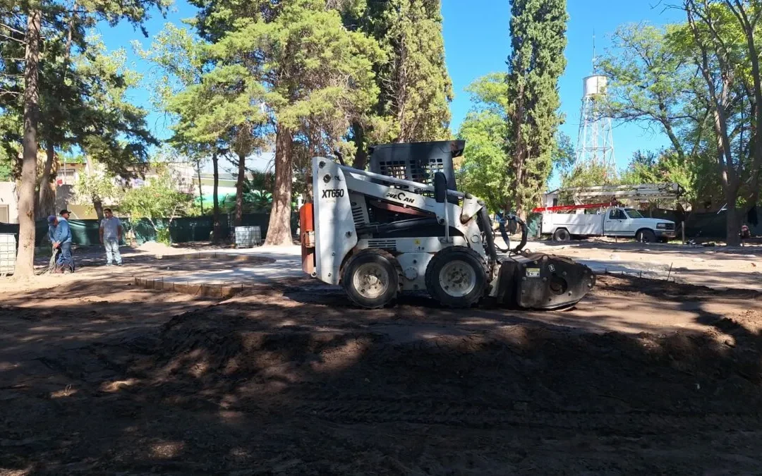 Atuel Norte: se trabaja en la remodelación de la plaza «Julio Ruíz»