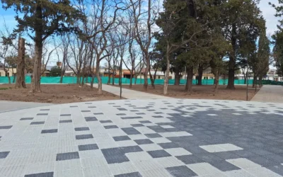 El Municipio avanza con la renovación de las plazas Schestakow y Julio Ruiz