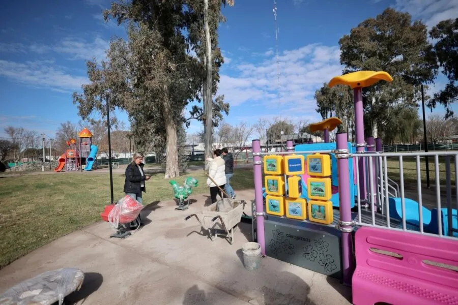 Villa Atuel: el parque infantil transita la recta final de obra