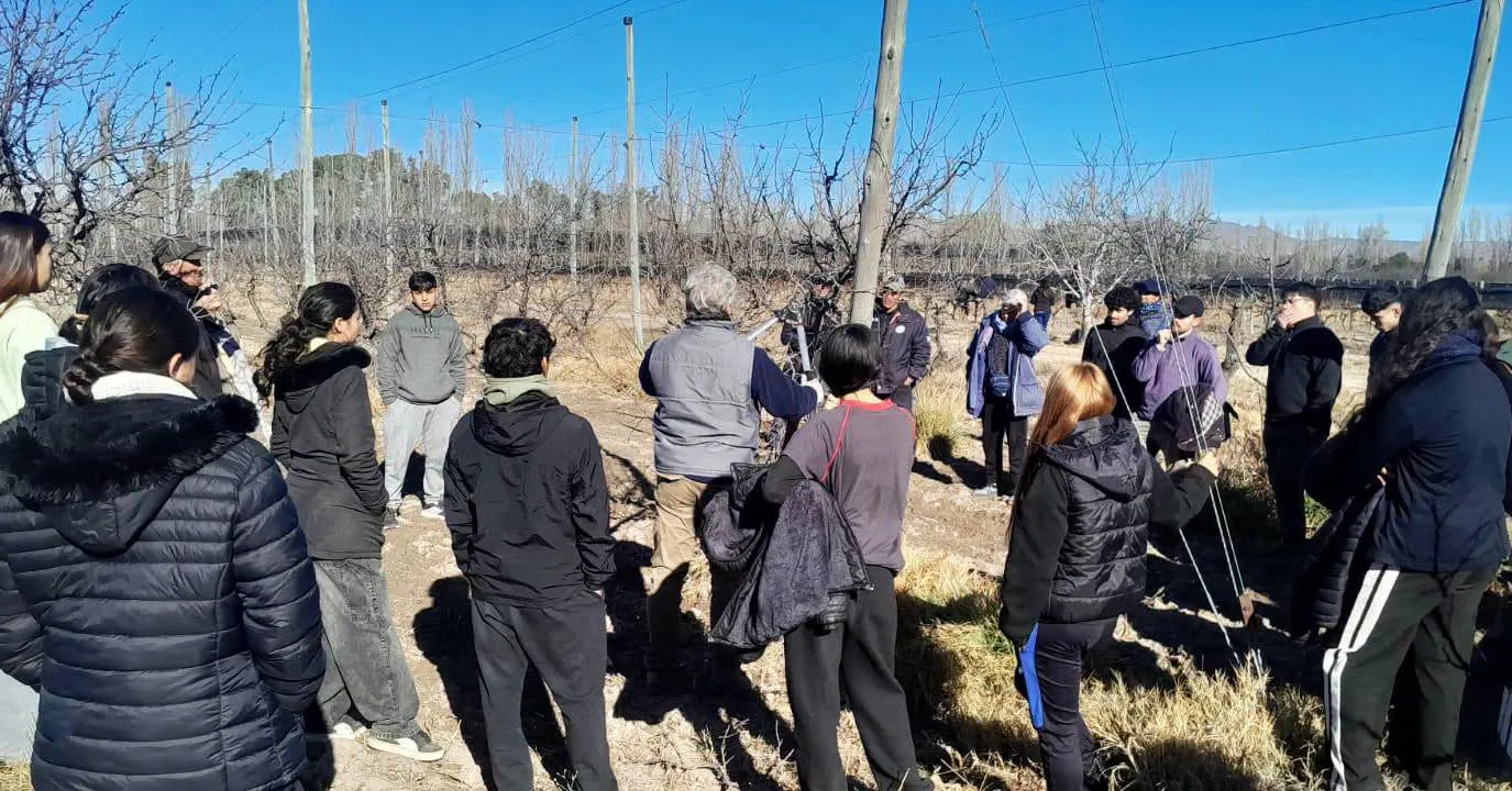Capacitación en poda San Rafael