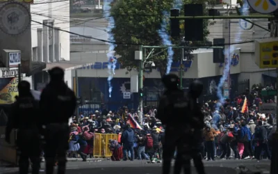 Bolivia al límite: 45 bloqueos, represión y un muerto en medio de la crisis contra Rodrigo Paz