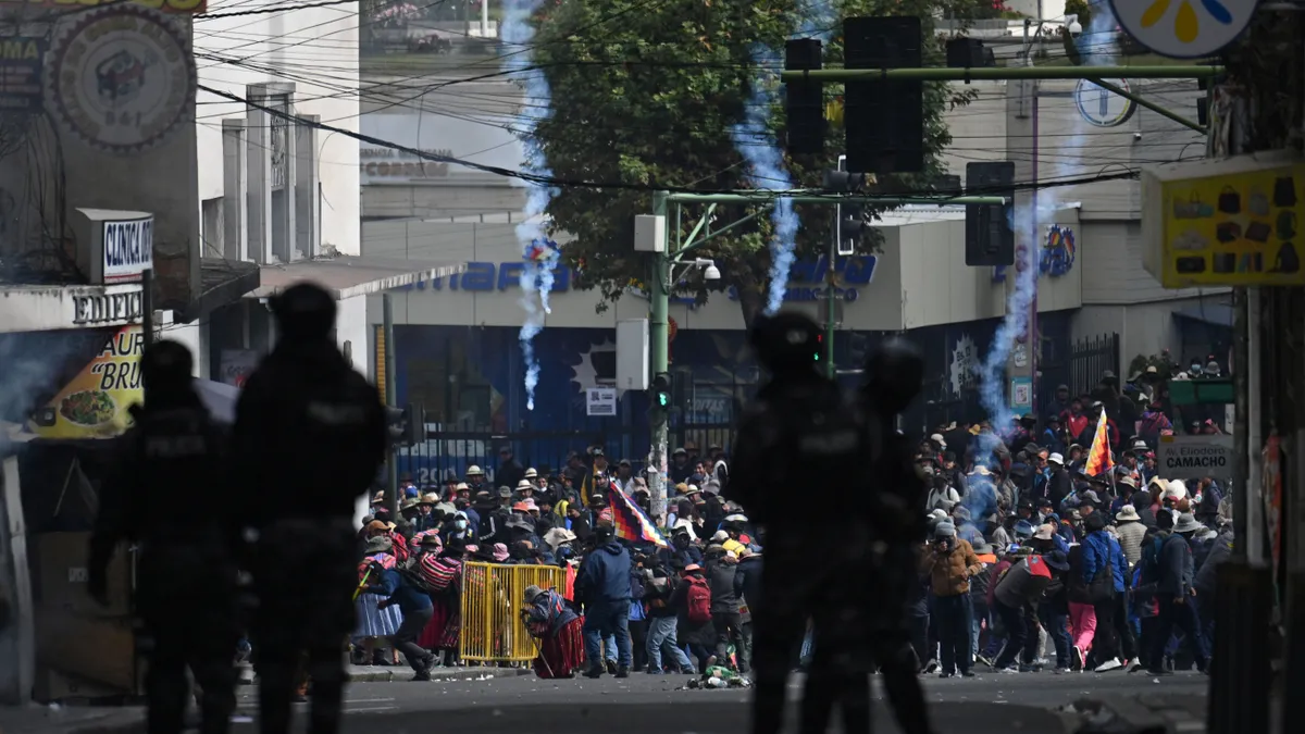 Manifestantes mantienen bloqueos en distintos puntos de Bolivia. Manifestantes mantienen bloqueos en distintos puntos de Bolivia.
