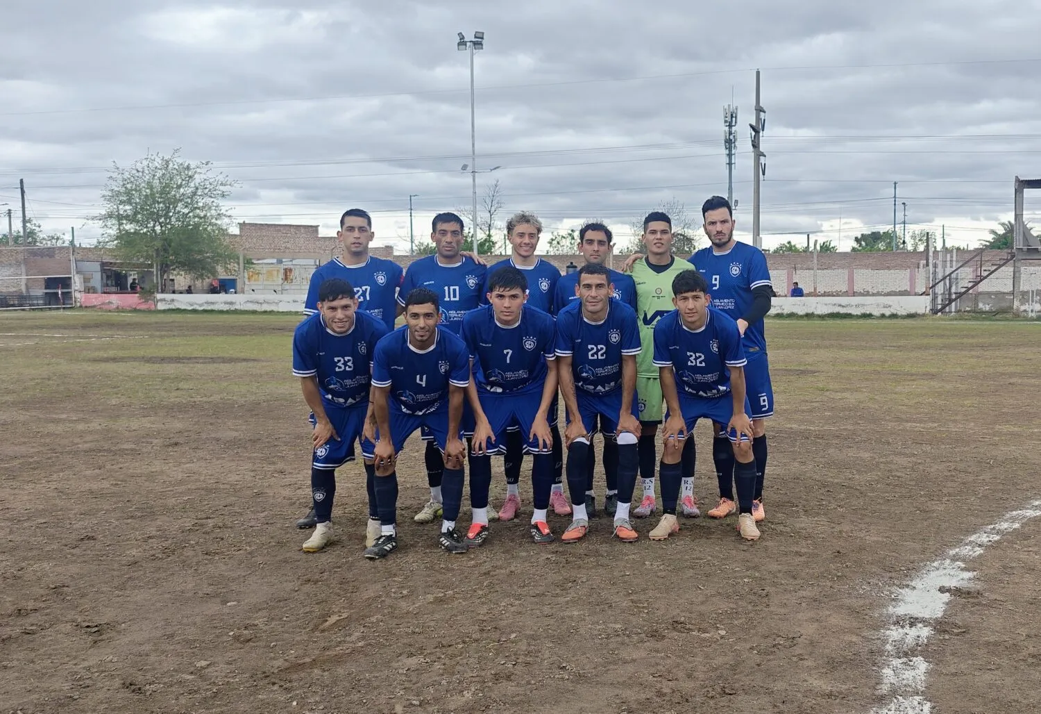 Sport Club Quiroga goleó 4 a 1 a El Porvenir como visitante.