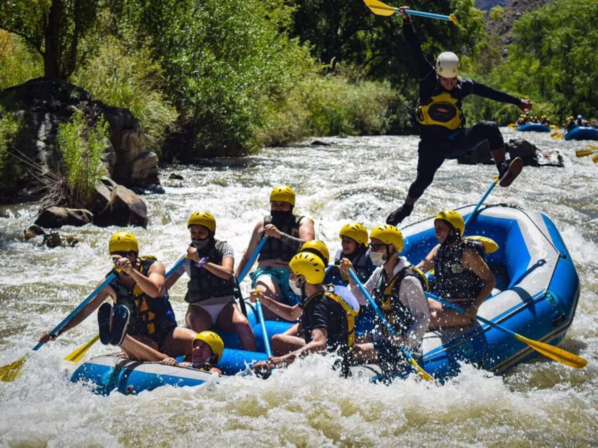 La práctica de rafting depende directamente del caudal del río.