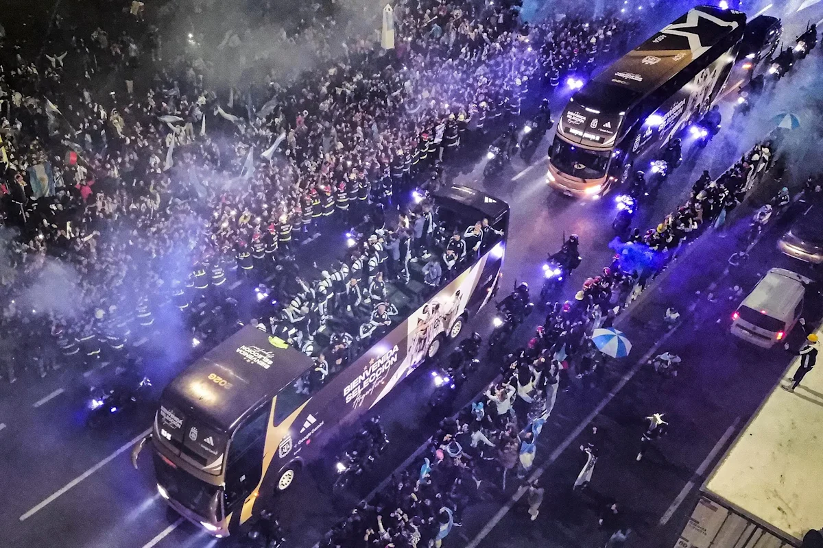La Selección Argentina volvió este lunes al país tras su participación en el Mundial 2026