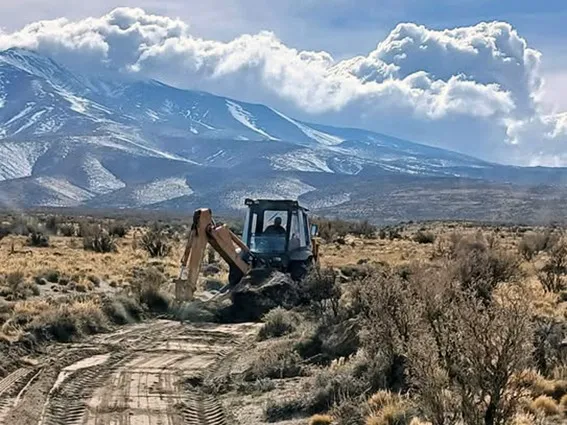 Tras mejoras de caminos del Secano, se trabajó en El Nevado