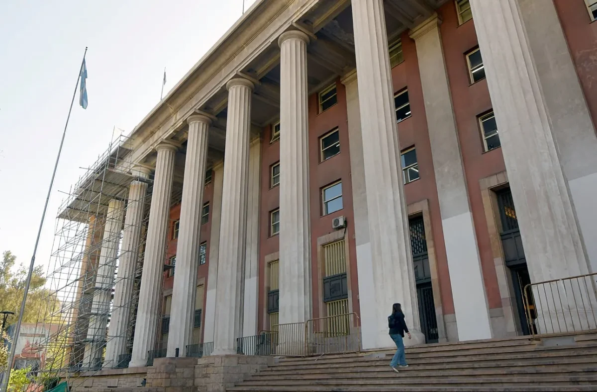 Sede de la Suprema Corte de Justicia de Mendoza, donde se realizó la audiencia de conciliación. Sede de la Suprema Corte de Justicia de Mendoza, donde se realizó la audiencia de conciliación.