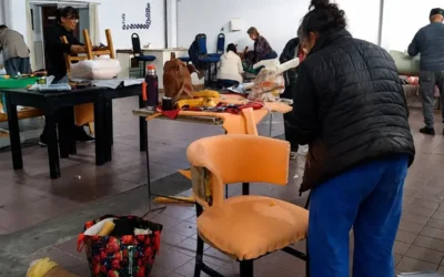 Comenzó una nueva etapa de los talleres municipales gratuitos de cocina y tapicería