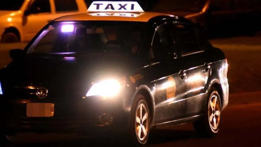 Taxista fue víctima de un violento asalto