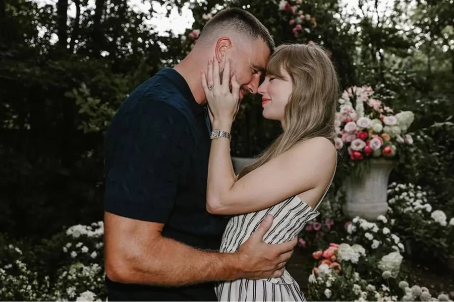 Taylor Swift y Travis Kelce anunciaron su compromiso