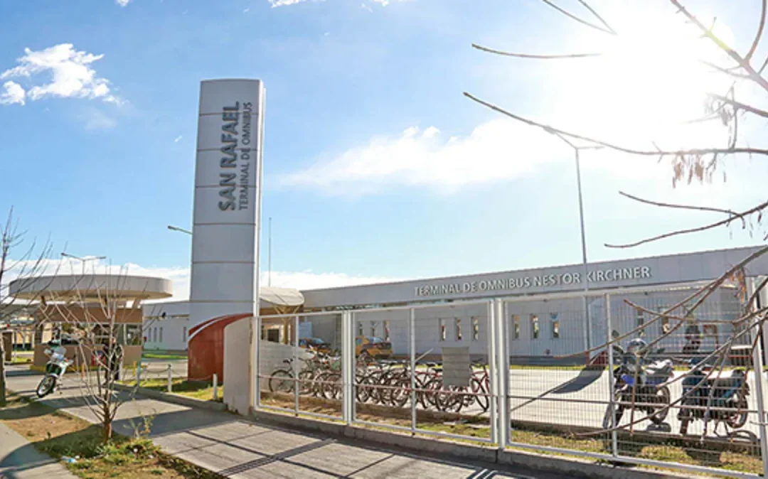 Asalto a punta de cuchillo en el baño de la terminal de ómnibus