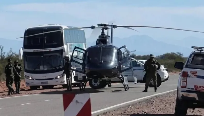 Las pericias nacionales analizarán el GPS y los registros de vuelo del helicóptero. Las pericias nacionales analizarán el GPS y los registros de vuelo del helicóptero.