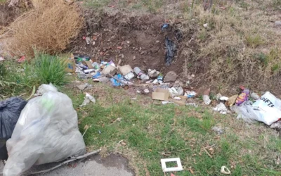 Vecinos indignados: a pocas horas de la limpieza volvieron a tirar basura