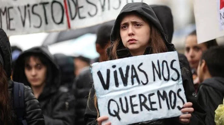 La violencia de género dejó 157 niños y adolescentes sin sus madres durante los primeros nueve meses del año. La violencia de género dejó 157 niños y adolescentes sin sus madres durante los primeros nueve meses del año.