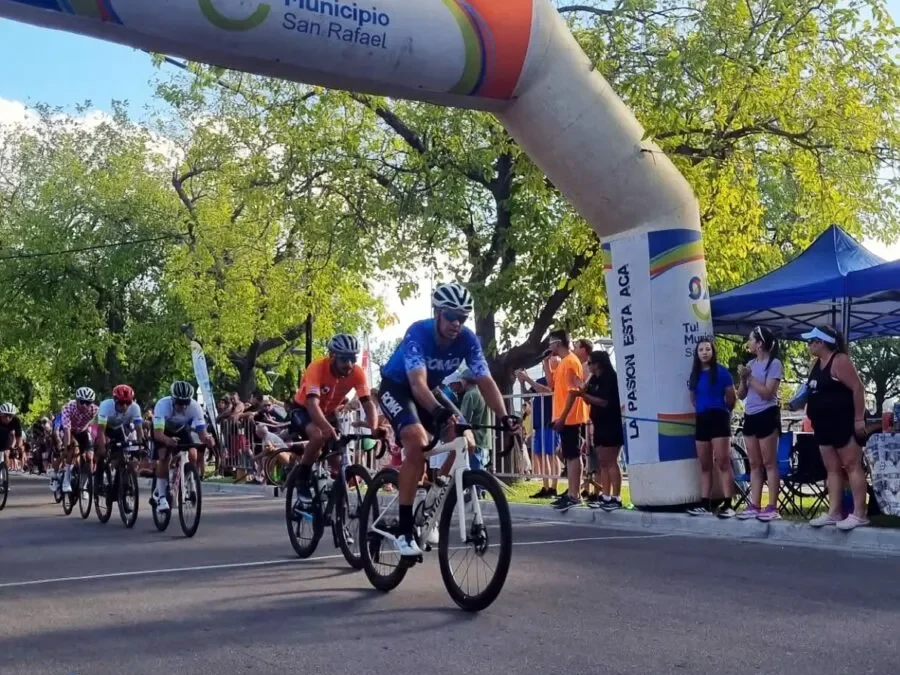 Mario Ovejero, el gran ganador de la Vuelta Ciclística de San Rafael